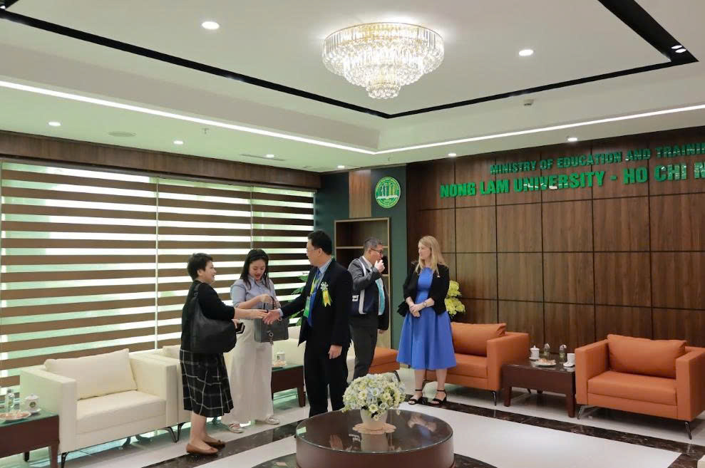 CÔNG BỐ QUỐC TẾ